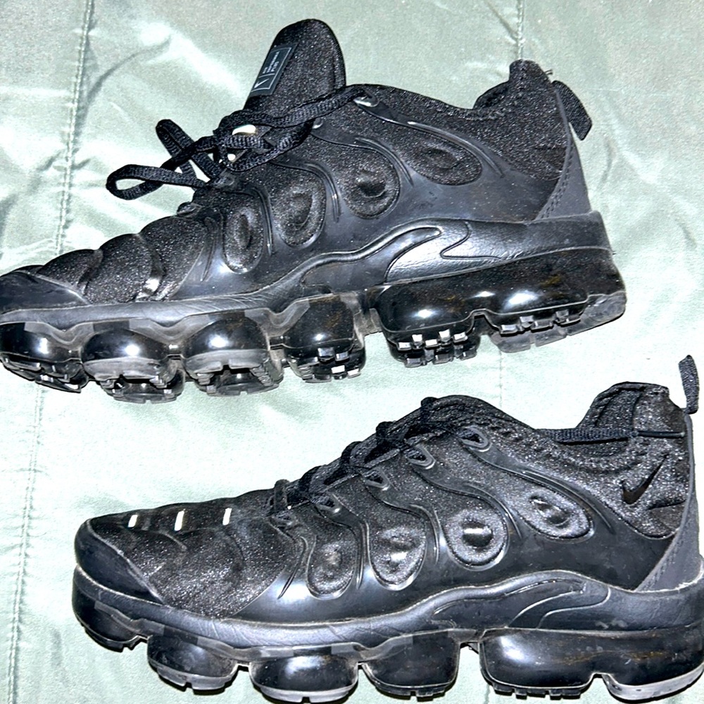 Nike Vapormax size 10.